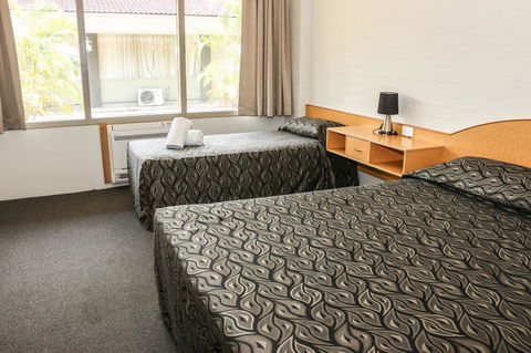 Salisbury Hotel Motel - Hobart Tourism 17