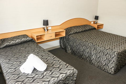 Salisbury Hotel Motel - Hobart Tourism 10