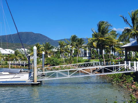 Hinchinbrook Holiday Apartments - Tourism TAS 32