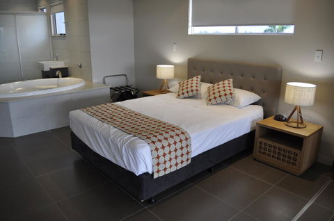 Hinchinbrook Holiday Apartments - Tourism TAS 43