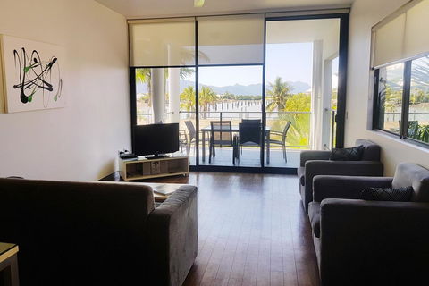 Hinchinbrook Holiday Apartments - Tourism TAS 4