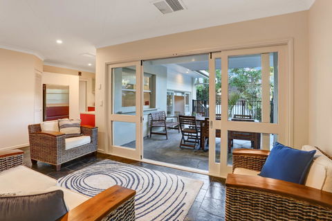 The Pod - Tourism TAS 9