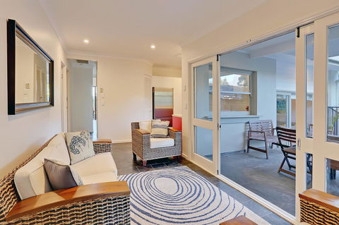 The Pod - Tourism TAS 8