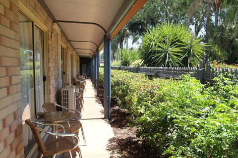 Midlander Motor Inn - Tourism TAS 14