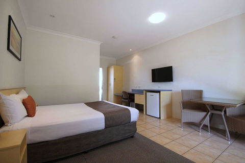 Midlander Motor Inn - Tourism TAS 21