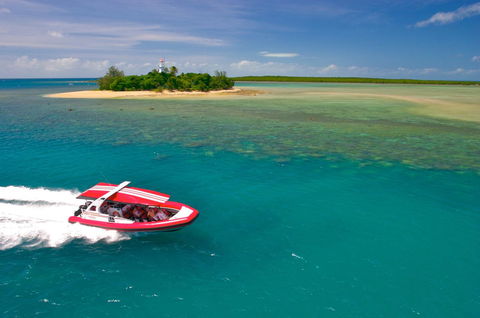 Martinique On Macrossan - Tourism TAS 29