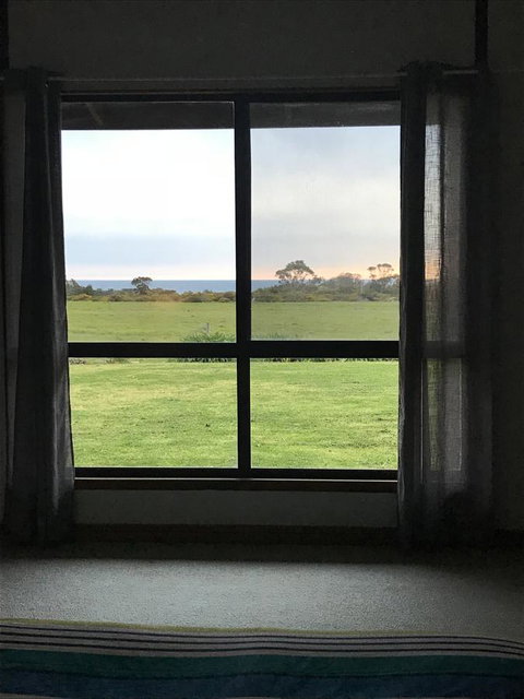 Beeâ€™s Place - 3 Bedroom Home On 10 Acres Of Land With Distant Ocean Views - Tourism TAS 20