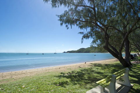 Maggies Beachfront Apartment 5 - Tourism TAS 6