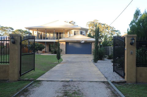 Waterfront At White Patch - Tourism TAS 16