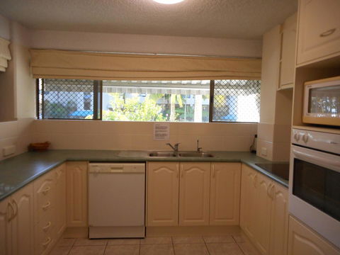 Placid Waters Holiday Apartments - Hobart Tourism 16