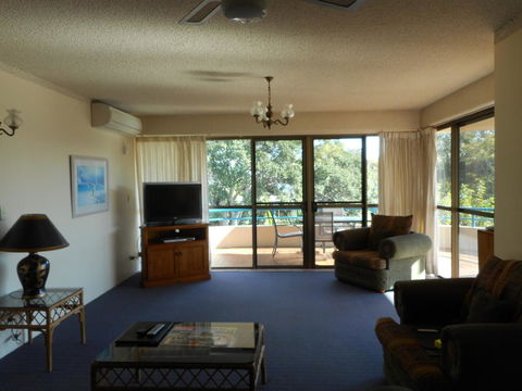 Placid Waters Holiday Apartments - Hobart Tourism 17