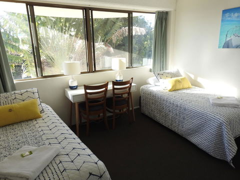Placid Waters Holiday Apartments - Hobart Tourism 11