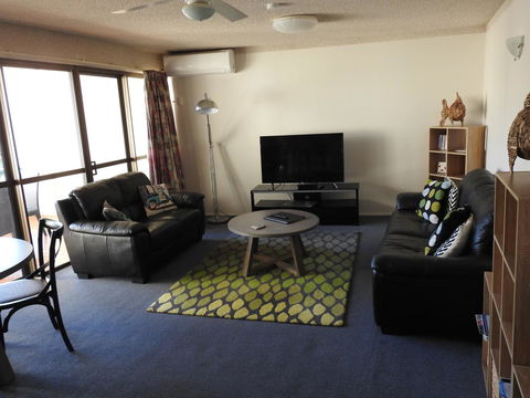 Placid Waters Holiday Apartments - Hobart Tourism 8