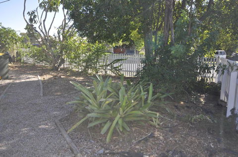 Beachside Beauty - Hobart Tourism 13