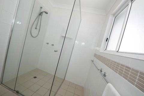 Samarinda Jewel By The Sea - Hobart Tourism 4