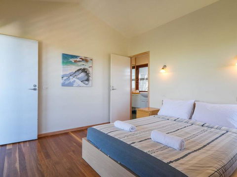 Laguna House - Hobart Tourism 7