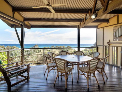 Claytons 1 By Discover Stradbroke - Hobart Tourism 12