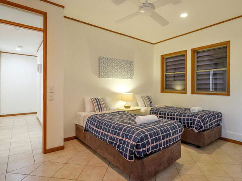 Claytons 1 By Discover Stradbroke - Hobart Tourism 8