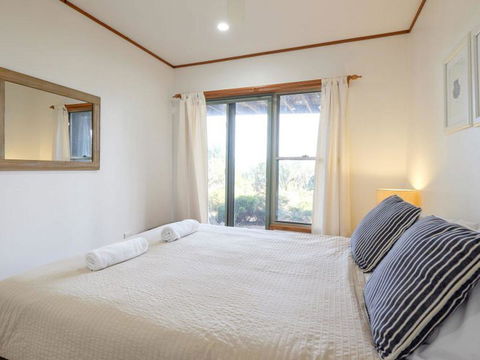Claytons 1 By Discover Stradbroke - Hobart Tourism 6