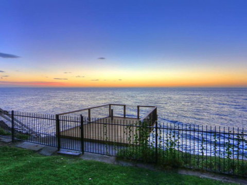 Dolphins At Sunset - Tourism TAS 9