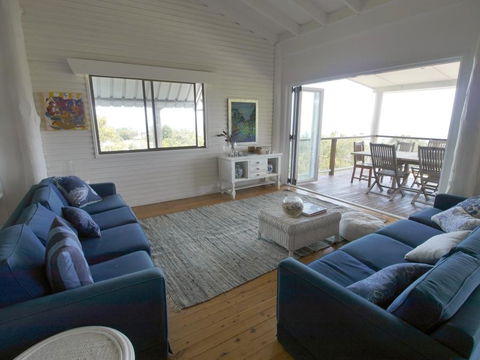 Annie's White House - Hobart Tourism 8