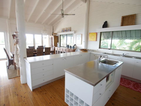 Annie's White House - Hobart Tourism 10
