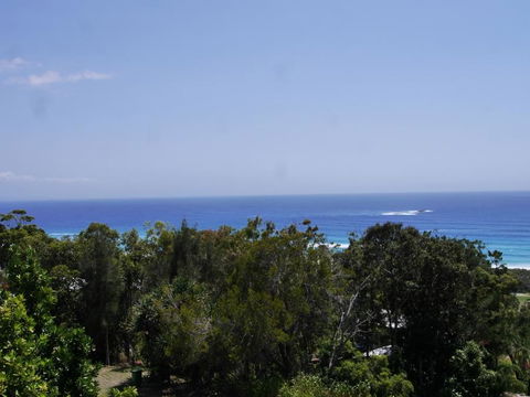Annie's White House - Hobart Tourism 0