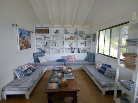 Annie's White House - Hobart Tourism 9