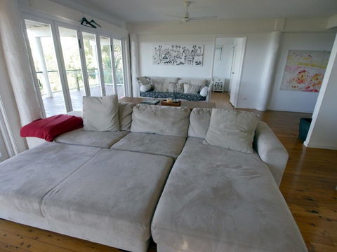Annie's White House - Hobart Tourism 17