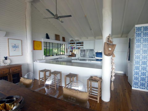Annie's White House - Hobart Tourism 14