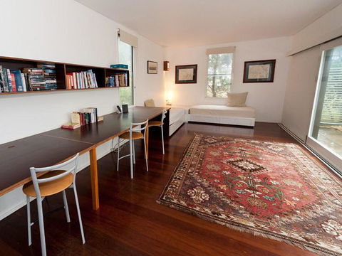 Aquila - Hobart Tourism 1