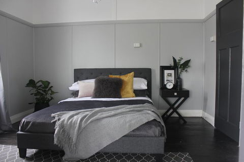 Donnelly House - Hobart Tourism 0