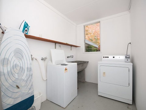 'Beachside' Shoal Bay, Unit 6 - Tourism TAS 3