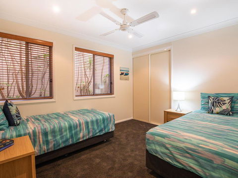 'Dutchies Vista' 1/45 Christmas Bush Ave - Ground Floor Duplex With Stunning Water Views - Hobart Tourism 1