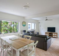 'Pandanus Cove' Apartment 5