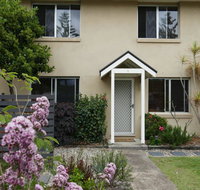 'Sandy Bottoms' with WiFi just Moments from Beach - Hobart Tourism