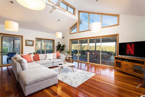 'Talumberi,' 221 Trapyard Road - Hobart Tourism 3