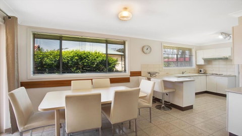 'The Hideaway' At Shoal Bay - Tourism TAS 1
