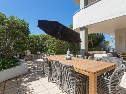 1 'Peninsula Waters', 2-4 Soldiers Point Road - Aircon, Pool & Massive Outdoor Area - Hobart Tourism 0