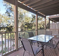 1 bedroom Executive Villa located within Cypress Lakes - Hobart Tourism