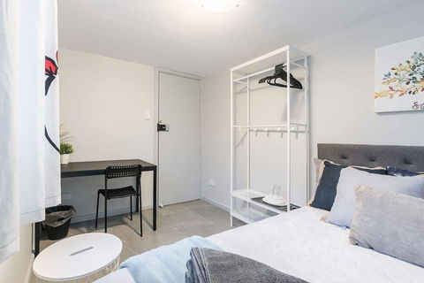 1 Double Quaint Grannyflat Private Room Near Public Transport - SHAREHOUSE - Hobart Tourism 1
