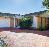 1/4 Huntly Close - Hobart Tourism