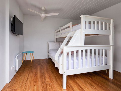 10 OCEAN DRIVE - Hobart Tourism 3