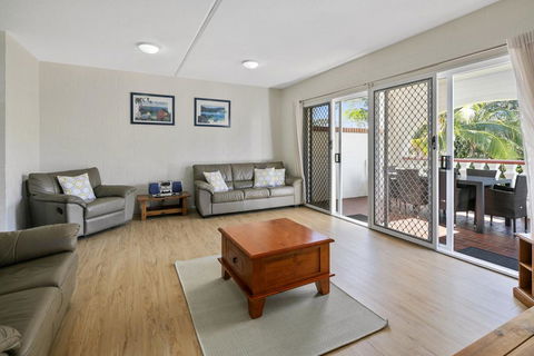 10 The Islander Resort - Hobart Tourism 3