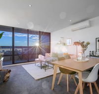 107 Light Filled Cozy Apt in the Heart of St Kilda - Tourism TAS