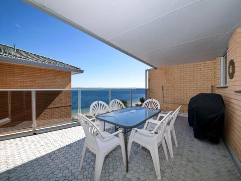 12 'Kiah', 53 Victoria Pde - Panoramic Water Views In The Heart Of Nelson Bay - Hobart Tourism 2