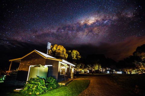 12 Apostles Cottages - Hobart Tourism 0