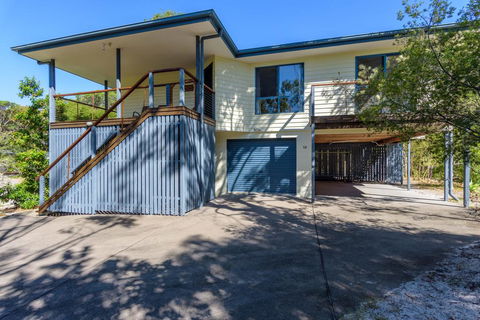 12 Ibis Court - Highset Beach House With Natural Bushland Gardens And Covered Decks - Hobart Tourism 1
