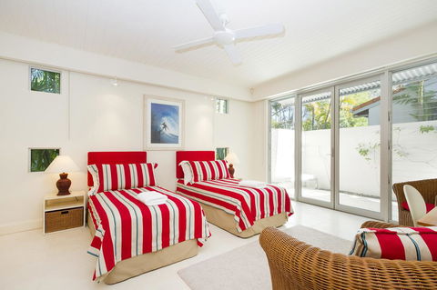 12 Noosa Parade - Hobart Tourism 3