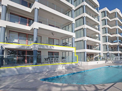 13 'Le Vogue' 16 Magnus Street - Close To The Marina And Beautiful Views Of Nelson Bay Marina - Hobart Tourism 3